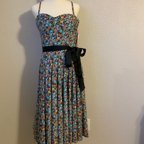 NWT Isaac Mizrahi Rainbow Multi-Colored Floral Dress with Bow Sash Size 12 - Picture 3 of 13